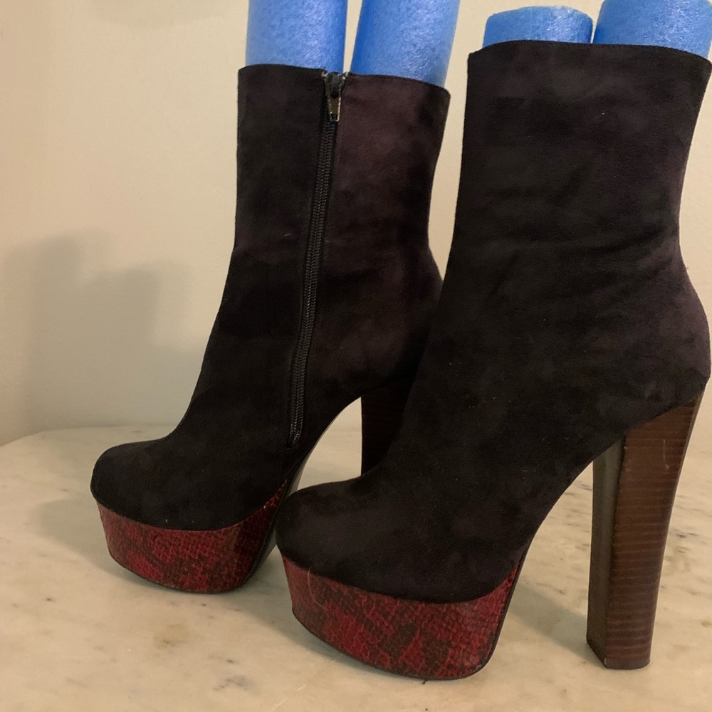 Zigisoho platform over the ankle suede boots with red snakeskin platform